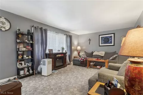 1380 Hamlin Dr, Ashtabula, OH 44004 photo 11