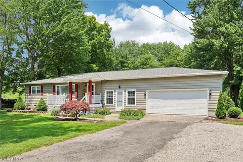 1380 Hamlin Dr, Ashtabula, OH 44004 photo 3