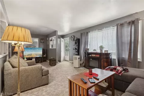 1380 Hamlin Dr, Ashtabula, OH 44004 photo 9