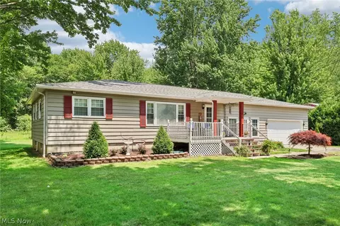 1380 Hamlin Dr, Ashtabula, OH 44004 photo 2