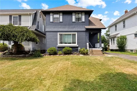 226 Denison Ave, Elyria, OH 44035
