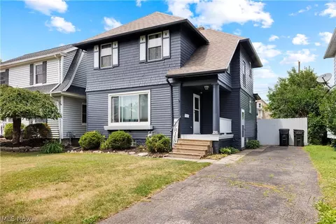 226 Denison Ave, Elyria, OH 44035 photo 2
