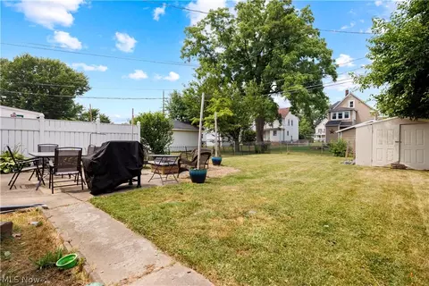 226 Denison Ave, Elyria, OH 44035 photo 6