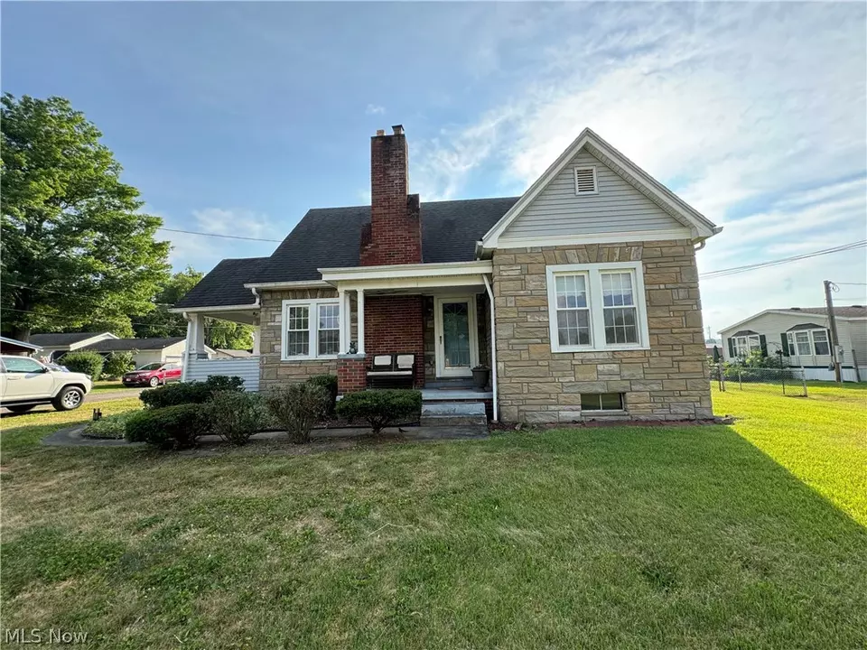 721 St, Belpre, OH 45714 35 Photos Movoto