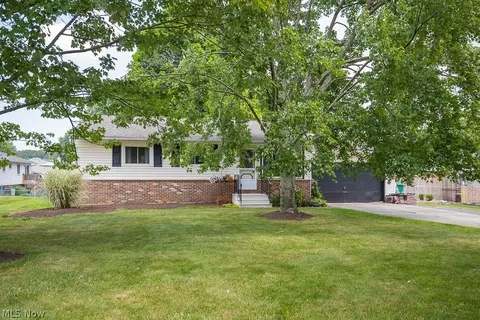 1931 Glenwood Dr, Twinsburg, OH 44087