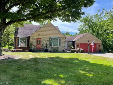7308 Brecksville Rd, Independence, OH 44131
