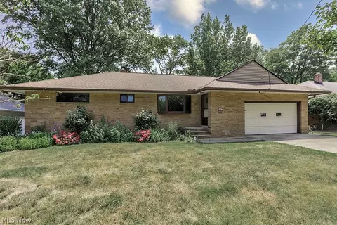 487 Karl Dr, Richmond Heights, OH 44143