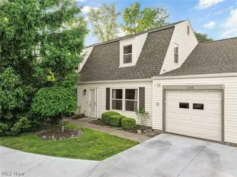 8080 Harbor Creek Dr #1104, Mentor On The Lake, OH 44060