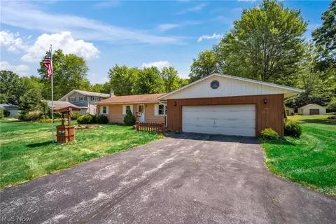 667 S Lake St, South Amherst, OH 44001