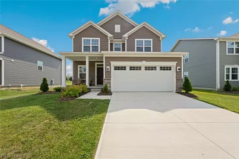8273 Bedaos Dr, Mentor, OH 44060