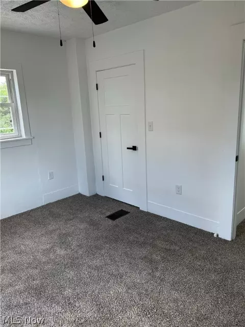 Bedroom - 1118 W 6th St, Ashtabula, OH 44004 photo 2 of 2