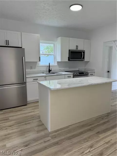 Kitchen - 1118 W 6th St, Ashtabula, OH 44004 photo 1 of 3