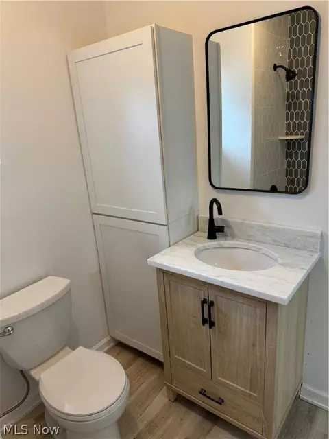 Bath - 1118 W 6th St, Ashtabula, OH 44004 photo 1 of 2