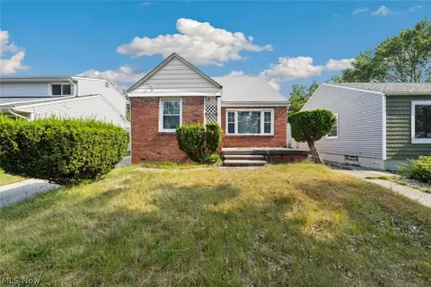 16221 Bryce Ave, Cleveland, OH 44128