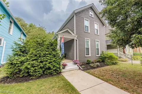 2154 W 38th St, Cleveland, OH 44113