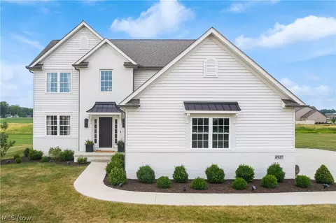 8927 Clubview St NW, Massillon, OH 44646