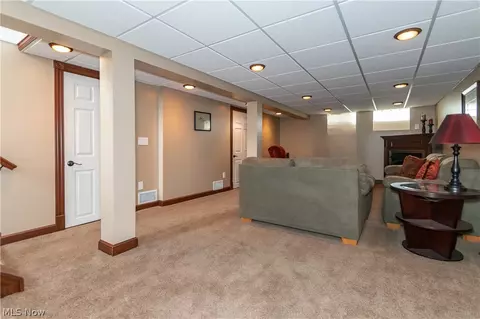 29736 Phillips Ave, Wickliffe, OH 44092 photo 23
