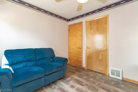 29736 Phillips Ave, Wickliffe, OH 44092 photo 19