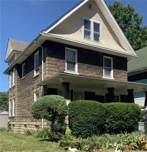 13701 Earlwood Rd, Cleveland, OH 44110