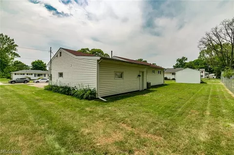 2415 W 13th St, Ashtabula, OH 44004 photo 32