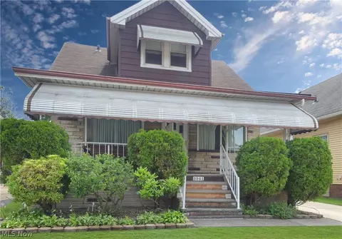 3941 E 41 St, Newburgh Heights, OH 44105
