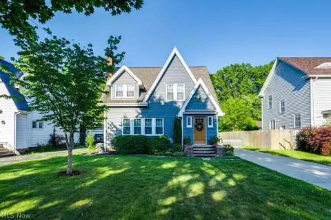 449 Roslyn Ave, Akron, OH 44320