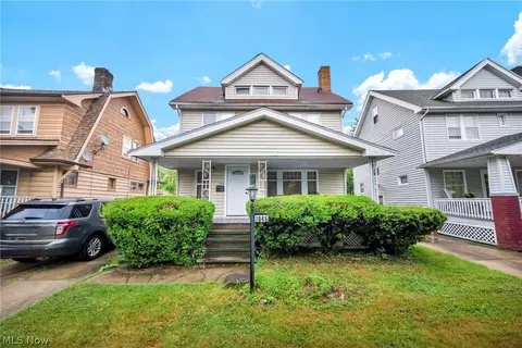 1045 Nela View Rd, Cleveland, OH 44112