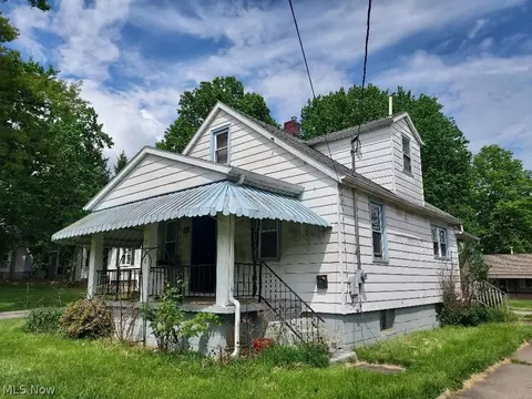 2198 Harmon Ave, Niles, OH 44446