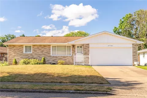 207 Mccadden Ave NE, Massillon, OH 44646