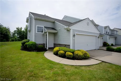 999 Tradewinds Cv, Painesville, OH 44077