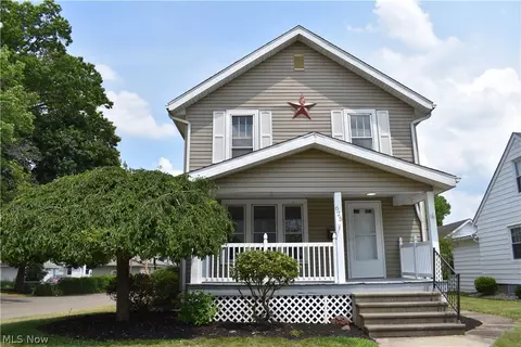 625 Oak St NW, New Philadelphia, OH 44663
