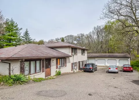 12445 Cleveland Ave NW, Uniontown, OH 44685