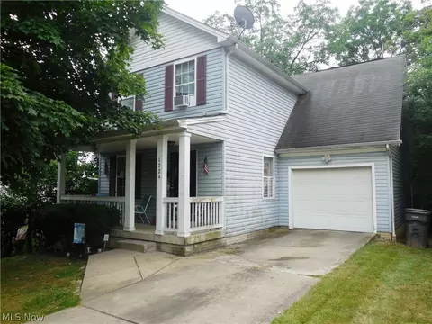 1724 Overland Ave, Youngstown, OH 44511