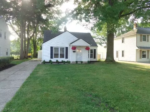 7219 Parma Park Blvd, Parma, OH 44130