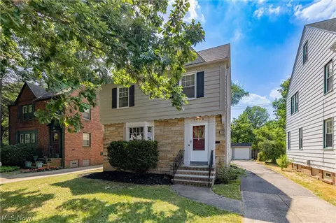 1908 Staunton Rd, Cleveland Heights, OH 44118