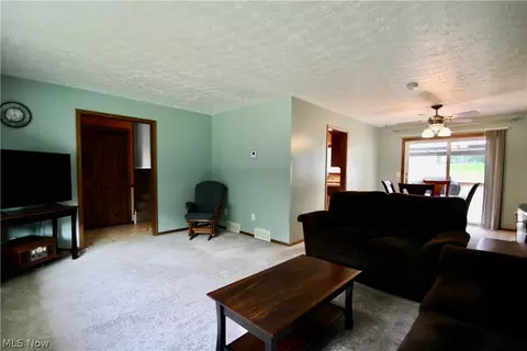 362 Moore Rd, Akron, OH 44319 photo 5
