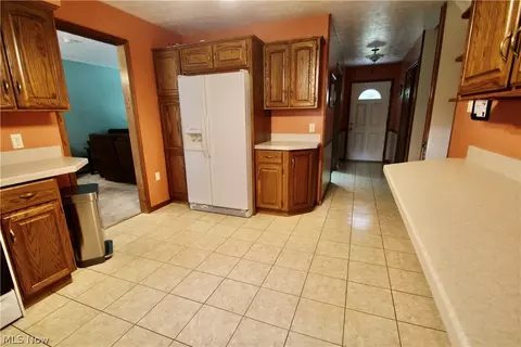 362 Moore Rd, Akron, OH 44319 photo 8