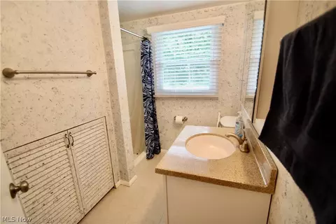 362 Moore Rd, Akron, OH 44319 photo 17