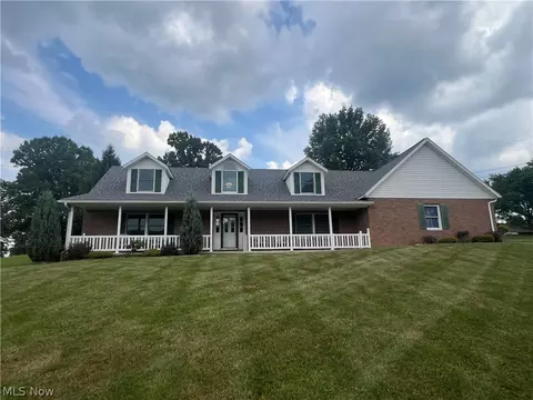 1101 Silver Ave SW, New Philadelphia, OH 44663