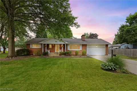 575 Overwood Rd, Akron, OH 44313