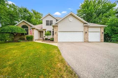 11590 Girdled Rd, Concord, OH 44077