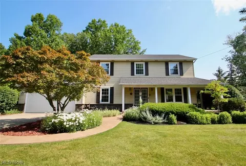 8943 Hendricks Rd, Mentor, OH 44060