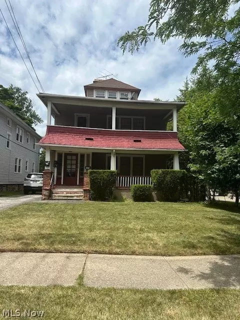 2164 Edgewood Rd, Cleveland, OH 44118