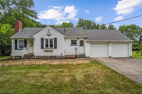 361 E Center St, Warren, OH 44481