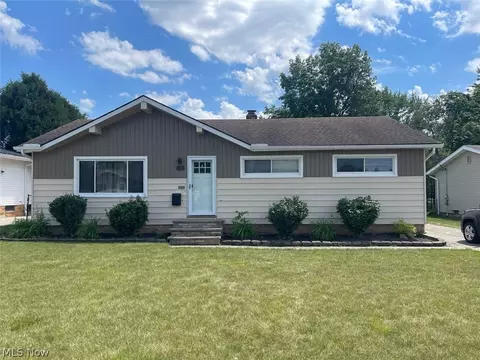 11325 Gross Dr, Cleveland, OH 44130