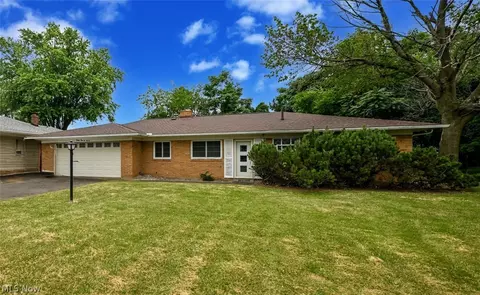 3107 Merriweather Rd, Sandusky, OH 44870