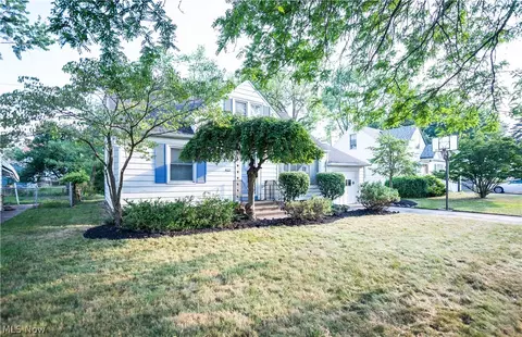 4346 Norma Dr, South Euclid, OH 44121