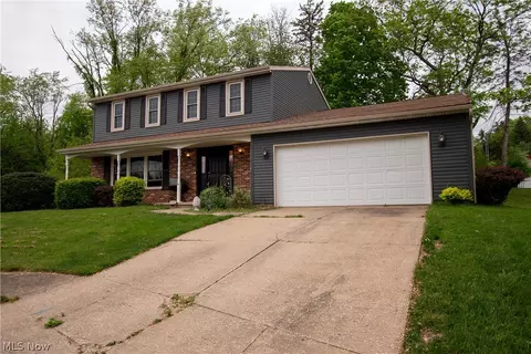 1059 Douglas Dr, Wooster, OH 44691