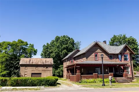 10710 Main St, New Middletown, OH 44442