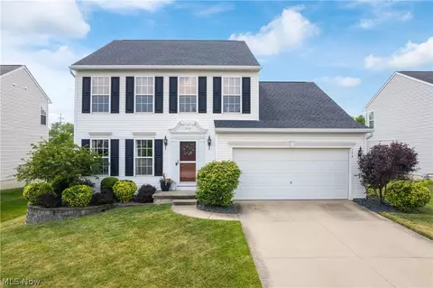 748 Sparrow Way, Wadsworth, OH 44281